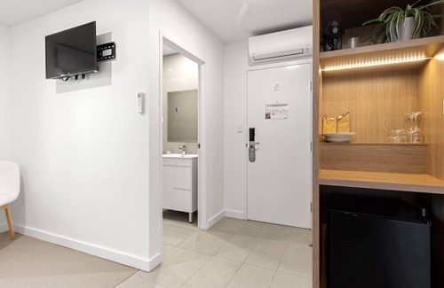 Callala Beach Apartment | Modern Queen Studio - 6 Min Walk to Beach