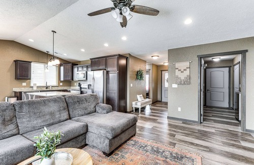 Rapid City House | Modern Rapid City Duplex w/Yard: 5 Mi to Downtown