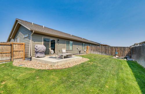 Rapid City House | Modern Rapid City Duplex with Yard 5 Mi to Downtown