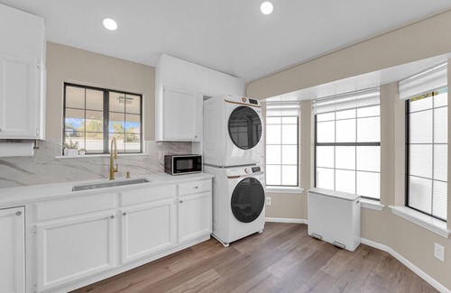 Canyon Gate House | Modern Renovated 2-Bedroom w/Pool