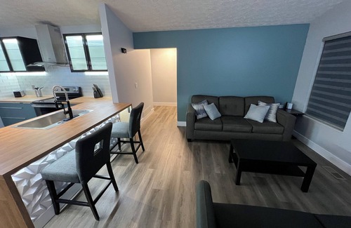 Hilliard House | Modern Renovated Home in Quiet Cul-de-Sac with Arcade Games 15 min from Zoo/OSU
