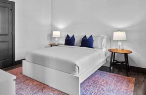 Downtown St. Louis Apartment | Modern Riverfront Loft - Walk to Gateway Arch & Convention Center