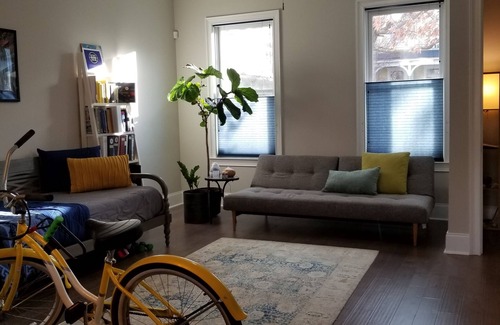 Historic Downtown Savannah House | Modern Room Few Blocks from Forsyth Park and SCAD