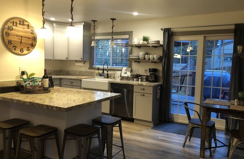 Kings Beach House | Modern Rustic Farmhouse/Large Deck/Walk to Beach/Restaurants/Safeway
