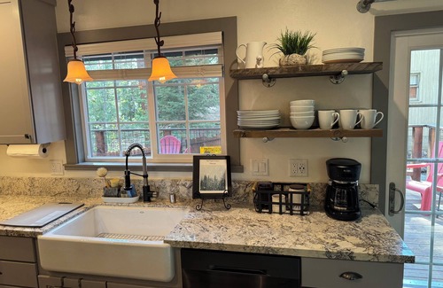 Kings Beach House | Modern Rustic Farmhouse/Large Deck/Walk to Beach/Restaurants/Safeway