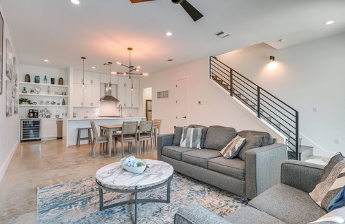 Southtown House | Modern San Antonio Vacation Rental w/Rooftop Deck