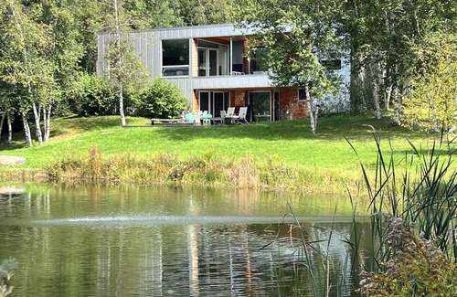 Montgomery Center Cottage | Modern & secluded Vermont family home - Montgomery,VT/Jay Peak area