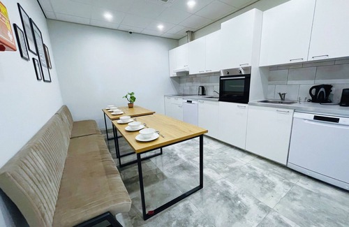 Raamsdonksveer Apartment | Modern Single Room in Raamsdonksveer with TV, Airconditioning and equipped shared kitchen