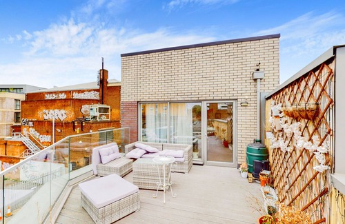 Camberwell Green House | Modern & spacious 4 bed house in the City Centre.