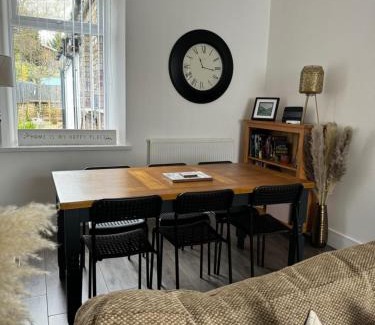 Aberdare House | Modern, spacious and Central Location