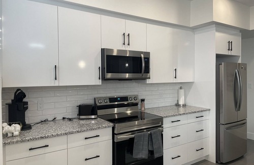 Sudbury Apartment | Modern spacious 2 bedroom apartment, close to all amenities
