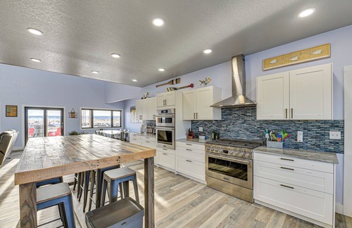 Fort Peck House | Modern & Spacious Luxe Home in Remote Fort Peck!