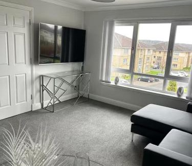 Airdrie Apartment | Modern Staycation Apartment