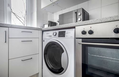 Lichterfelde Apartment | Modern Steglitz Studio, Completely Furnished & Decorated, by Blueground