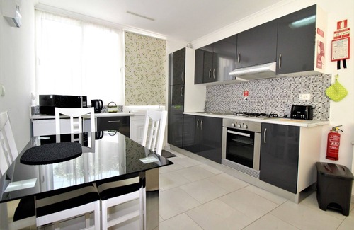 Sao Goncalo Apartment | Modern studio flat in Funchal