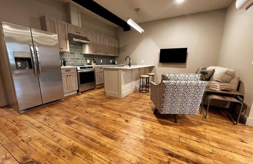 Penn Yan Apartment | Modern Studio - Main St Penn Yan