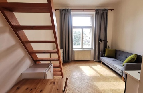 Vrsovice Condo | Modern studio with excellent transport links