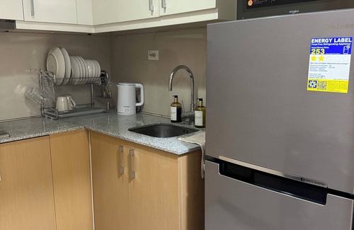 Bonifacio Global City Condo | Modern Stylish 1BR Condo Uptown BGC w/View - 22u