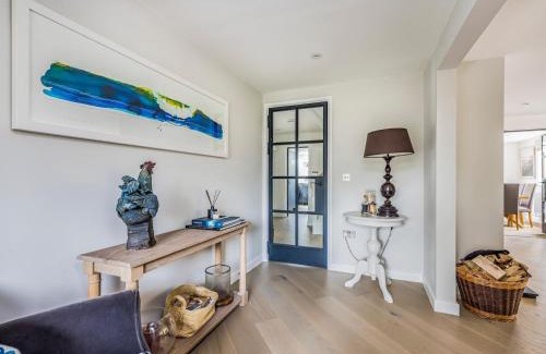 Bosham House | Modern Stylish Bosham Home Pass The Keys