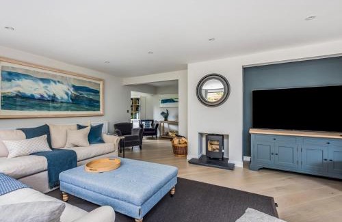 Bosham House | Modern Stylish Bosham Home Pass The Keys