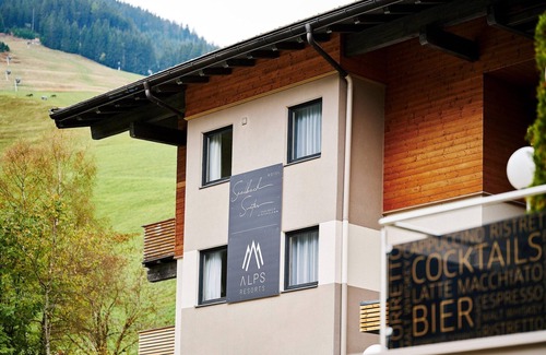 Vorderglemm Apartment | Modern suite directly on the ski slope