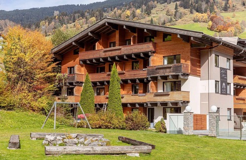 Vorderglemm Apartment | Modern suite directly on the ski slope