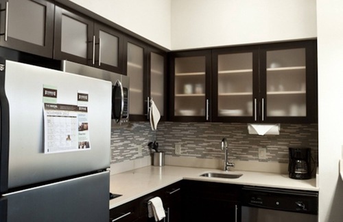 Aldine Condo | Modern Suite | Free Breakfast Buffet + Outdoor Pool