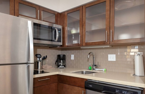 Gilbert Condo | Modern Suite in Phoenix Area | Outdoor Pool