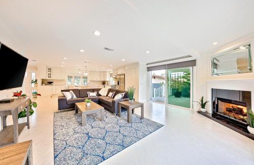 Olde Carlsbad House | Modern Tamarack Cottage