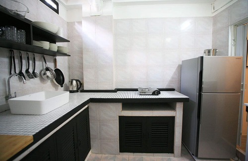 Phra Khanong Nuea House | Modern Thai Townhouse in Downtown Sukhumvit