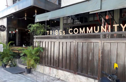 Phra Khanong Nuea House | Modern Thai Townhouse in Downtown Sukhumvit