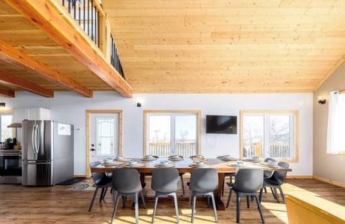 Beaver Mines Cabin | Modern Timber- Hot tub, sauna, theatre, climb wall
