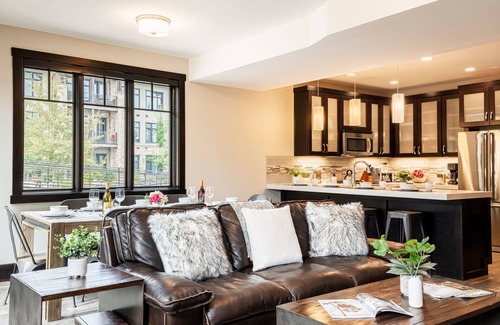 Park City House | Modern Townhome with Free Shuttle, Private Hot Tub & Community Amenities! Pet-Friendly