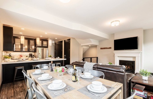 Park City House | Modern Townhome with Free Shuttle, Private Hot Tub & Community Amenities! Pet-Friendly