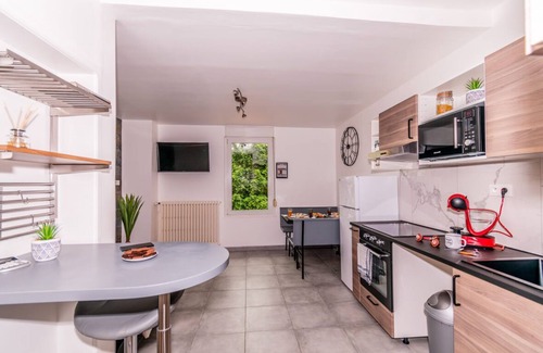 Puttelange-aux-Lacs Apartment | Modern Traveler Apartment