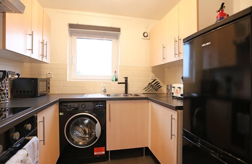 Gogar Apartment | Modern two-bedroom apartment with excellent transport links to the city centre and beyond. Sleeps 4.