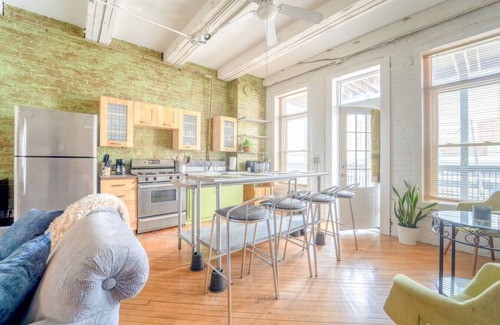 Binghamton Apartment | Modern Urban Stay Dtwn Apt