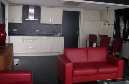 Siebengewald House | Modern vacation home on private swimming and fishing pond with jacuzzi/sauna (paid)
