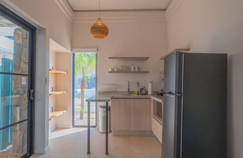 Avellanas Beach Villa | Modern Villa 2 bedrooms- PetFriendly Beautiful Kitchen Pool close to beaches