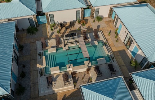 Avellanas Beach Villa | Modern Villa 2 bedrooms- PetFriendly Beautiful Kitchen Pool close to beaches