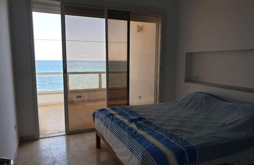 Dar Allouche House | Modern Villa Feet In The Water