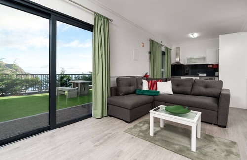 Paul do Mar Apartment | Modern villa, shared infinity pool | SunsetCliff 6
