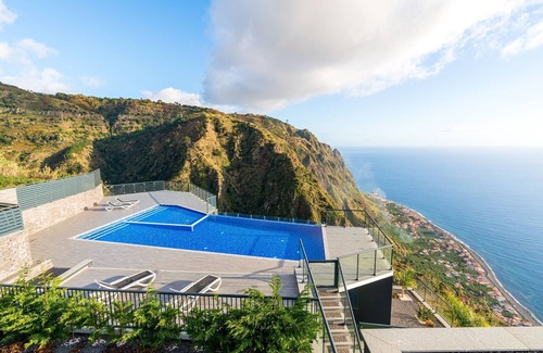 Paul do Mar Apartment | Modern villa, shared infinity pool | SunsetCliff 6