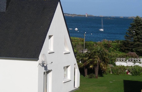 Lanmodez Villa | Modern villa with sea view facing the Brehat archipelago - 30 m from the beach