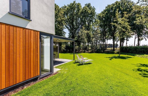 Roggel Villa | Modern Villa with wellness in Limburg