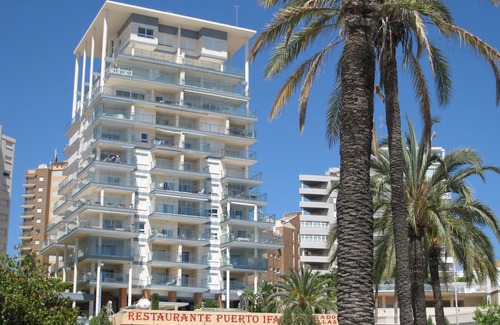 Calpe Apartment | Modern Well App 2 Bedroom 2 Balconies,Magnificent Sea Views,Secluded Pool.
