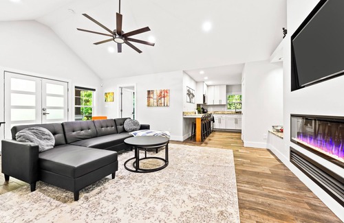Conway House | Modern Wilderness Home