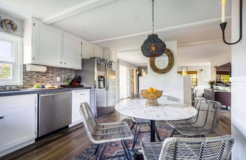 Healdsburg House | Modern Wine Country Cottage in Historic Healdsburg, Premiere Location