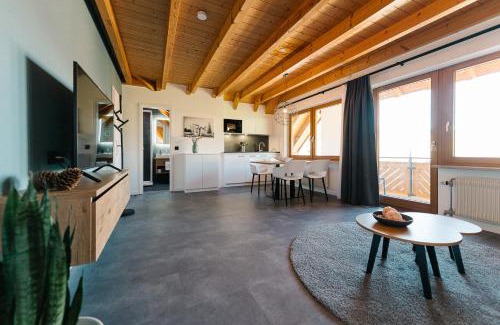 Simonswald Apartment | Moderne 2 Zi.-FeWo BlackForest Art Nähe Freiburg