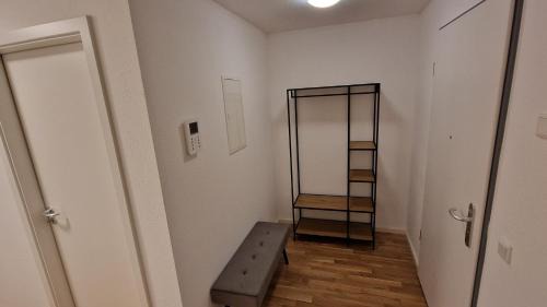 Werne Apartment | Moderne, barrierefreie Wohnung im Herzen der Stadt mit Parkplatz, WLAN und TV - Marta